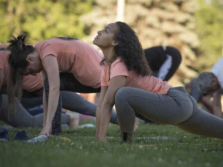 C’est l’aspect thérapeutique du yoga qui incite les gens à revenir