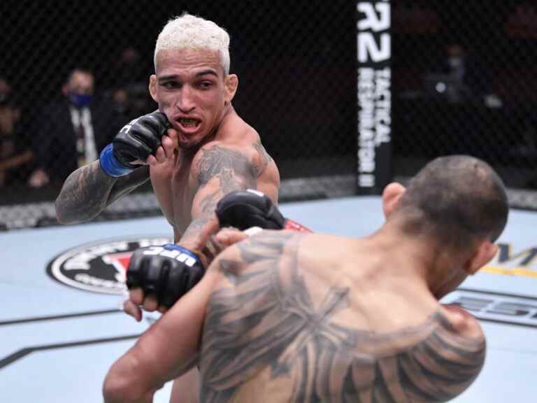 Charles Oliveira manque de poids, déchu de son titre avant l’UFC 274