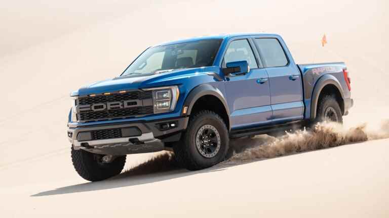 Confirmé?  Une fuite montre que le Ford F-150 Raptor R obtiendra un V-8 suralimenté