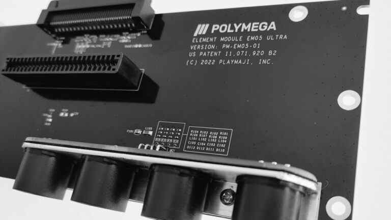 Console tout-en-un rétro de luxe Polymega taquine son prochain support N64 alors que les fans déplorent les retards de livraison

