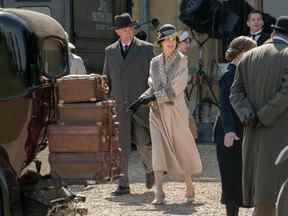 Hugh Bonneville et Elizabeth McGovern prennent la route avant que les cinéastes ne puissent perturber leur vie.