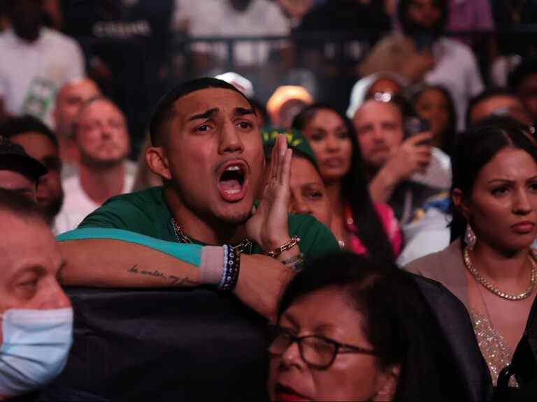 Des rumeurs de coups de feu provoquent une bousculade après un match de boxe à New York