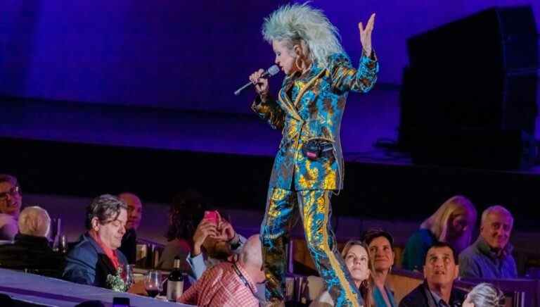 Documentaire de Cyndi Lauper, "Let the Canary Sing", venant de Sony Music Les plus populaires doivent être lus Inscrivez-vous aux newsletters Variety Plus de nos marques
	
	
