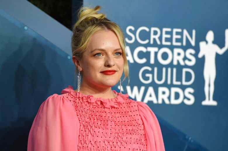 Elisabeth Moss arrives at the 26th annual Screen Actors Guild Awards at the Shrine Auditorium & Expo Hall on Sunday, Jan. 19, 2020, in Los Angeles. (Photo by Jordan Strauss/Invision/AP)