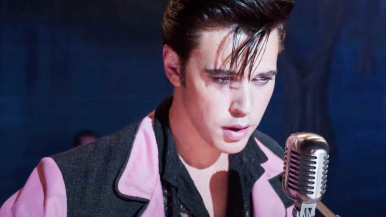 Elvis Clip: Austin Butler canalise le roi dans le biopic de Baz Luhrmann
