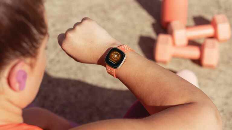 Fitbit Versa 4 et Sense 2 pourraient arriver plus tôt que vous ne le pensez