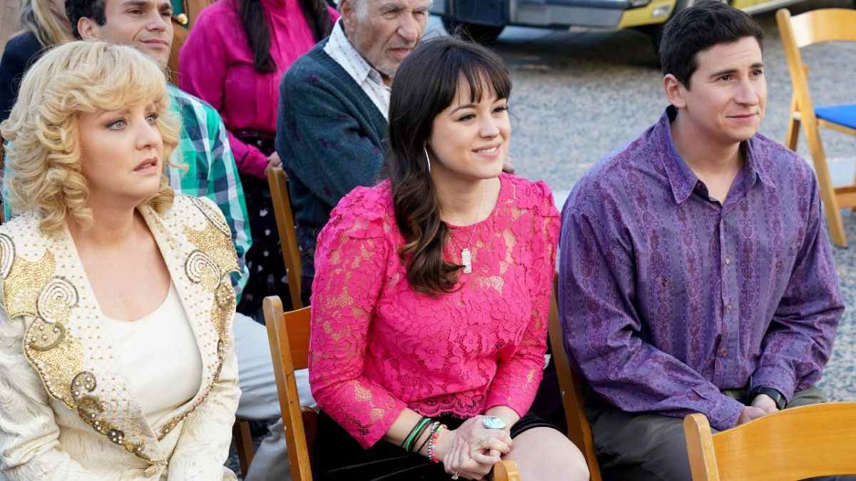 Hayley Orrantia des Goldbergs partage ce qui attend Erica dans la saison 10 et le scénario qu'elle aimerait voir
