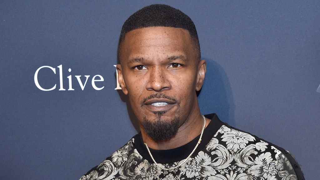 Jamie Foxx critique les «soi-disant chrétiens» pour le manque d'action législative après les fusillades
