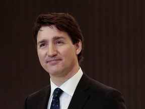 Le premier ministre Justin Trudeau prend la parole au Stellantis Research and Development Centre à Windsor, en Ontario, le 2 mai 2022.