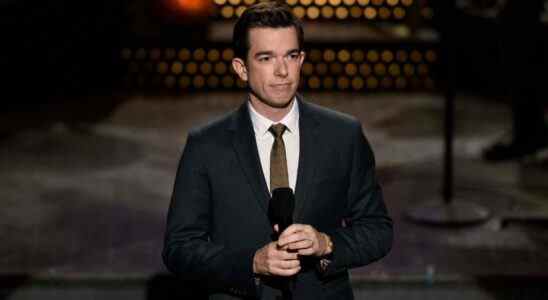 John Mulaney fait la une du Hollywood Bowl dans un contexte de sensibilisation accrue à la sécurité après l'attaque de Dave Chappelle