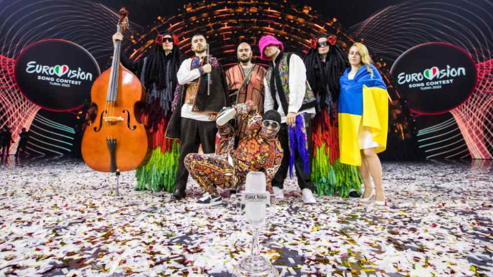 Kalush Orchestra lève 900 000 $ pour l'effort de guerre en Ukraine en mettant aux enchères le trophée Eurovision Les plus populaires doivent être lus Inscrivez-vous aux newsletters Variety Plus de nos marques
	
	
