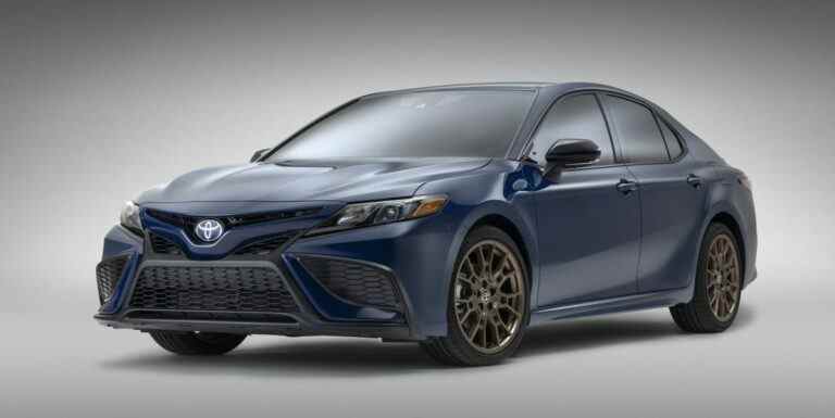 La Toyota Camry Nightshade 2023 rejoint le Bronze-Wheels Club