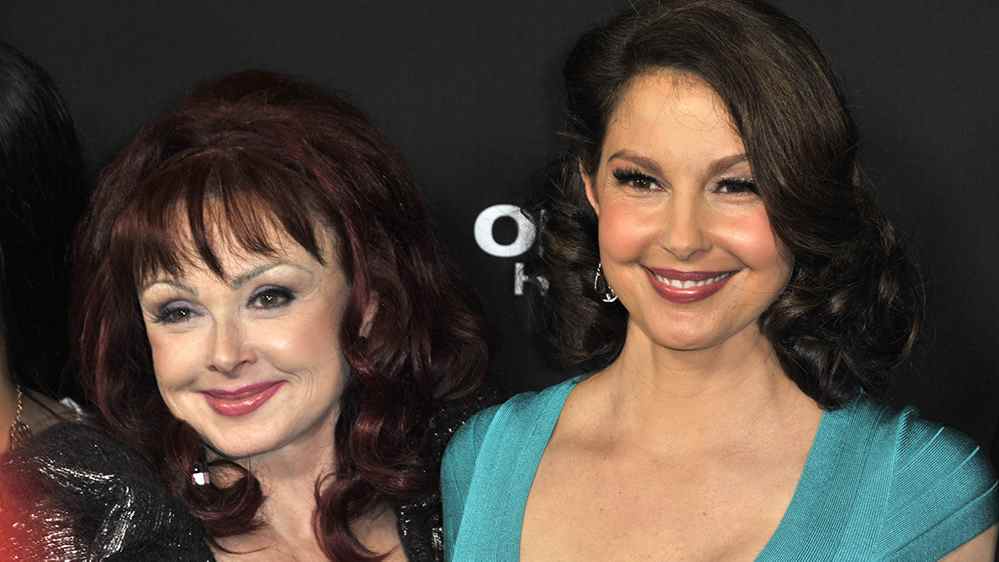 La cause du décès de Naomi Judd était une blessure par arme à feu auto-infligée, révèle sa fille Ashley dans une nouvelle interview.
	
	
