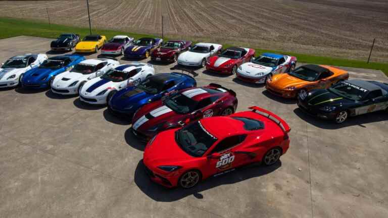 La collection de voitures Corvette Indy 500 Pace se dirige vers Mecum Auctions Indy