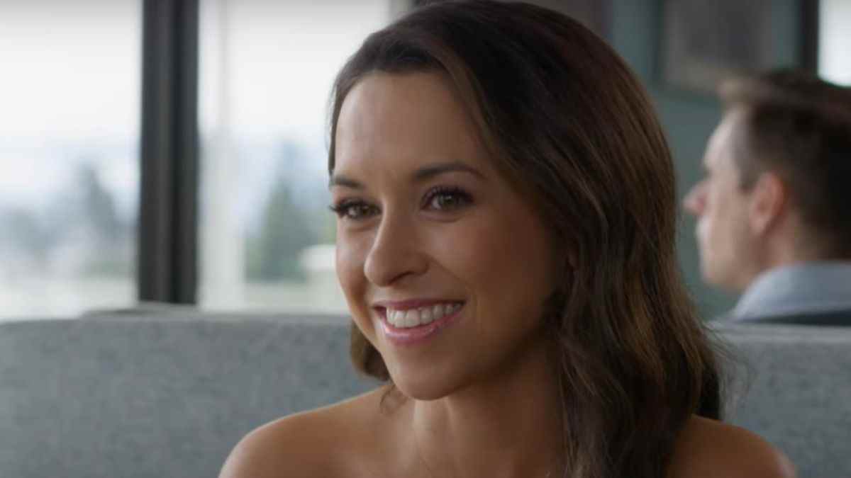 Lacey Chabert de Hallmark partage un doux message avec sa famille et réfléchit à son premier voyage sans sa sœur Wendy après son décès
