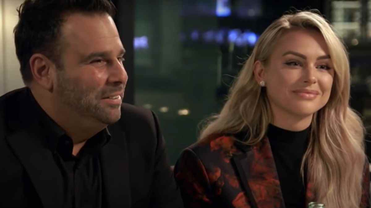 Lala Kent aborde le procès de 10 millions de dollars de Randall Emmett et comment les gens se tournaient vers elle pour de l'argent quand ils ont rompu
