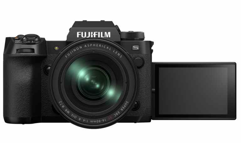 L’appareil photo phare X-H2S de Fujifilm offre une vidéo 6,2K et une prise de vue en rafale à 40 ips