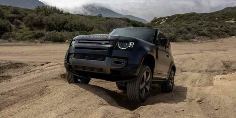 Le Land Rover Defender 90 V8 2022 est un plaisir insensé