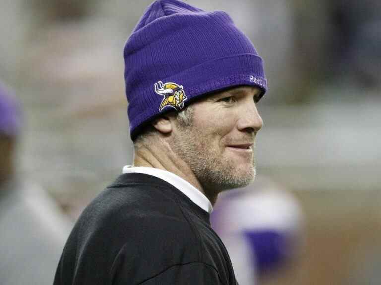 Le Mississippi poursuit Brett Favre, des lutteurs pour des fonds de bien-être