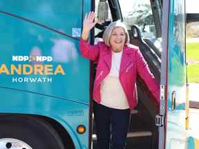 La chef du NPD de l'Ontario, Andrea Horwath, a fait une halte électorale à Sudbury, en Ontario.  le lundi 9 mai 2022.