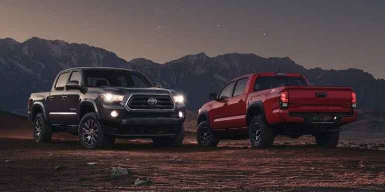 Le Toyota Tacoma 2023 reçoit des jantes chromées et des garnitures noires dans de nouveaux ensembles