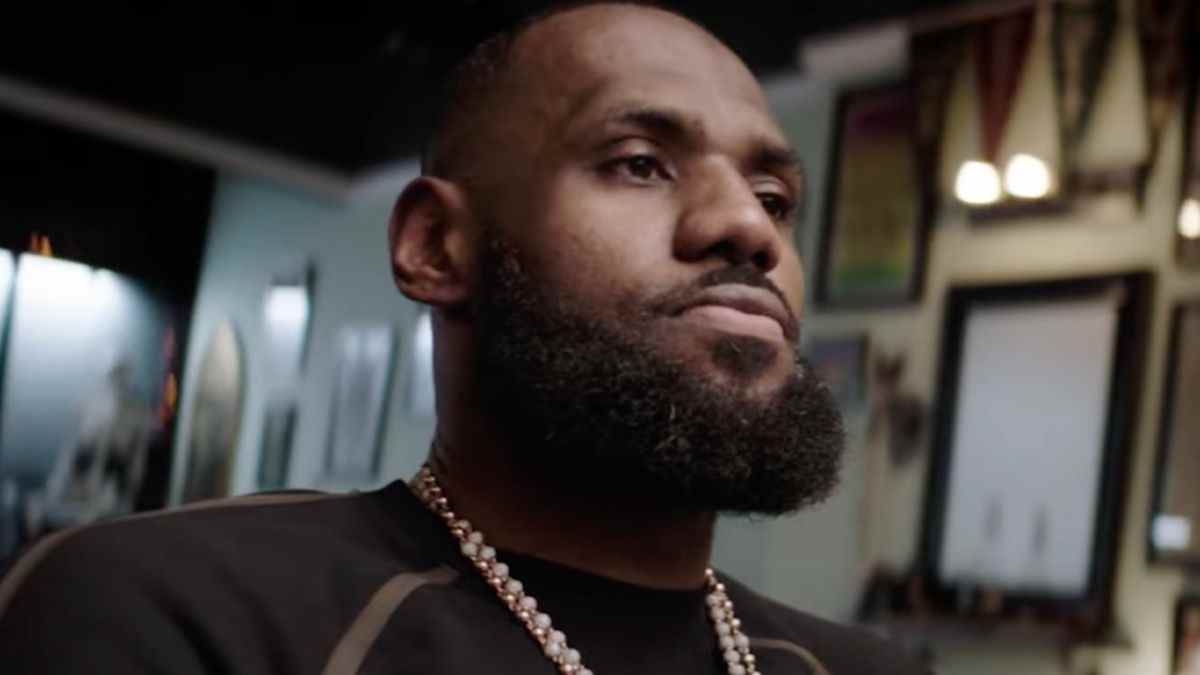 Le biopic du lycée de LeBron James et deux autres films universels se dirigent directement vers le streaming
