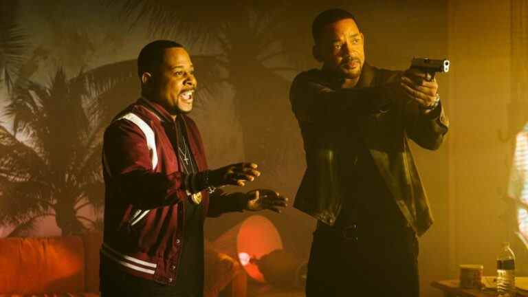 Le chef de Sony répond aux rumeurs selon lesquelles Bad Boys 4 de Will Smith serait mis en pause après la claque des Oscars
