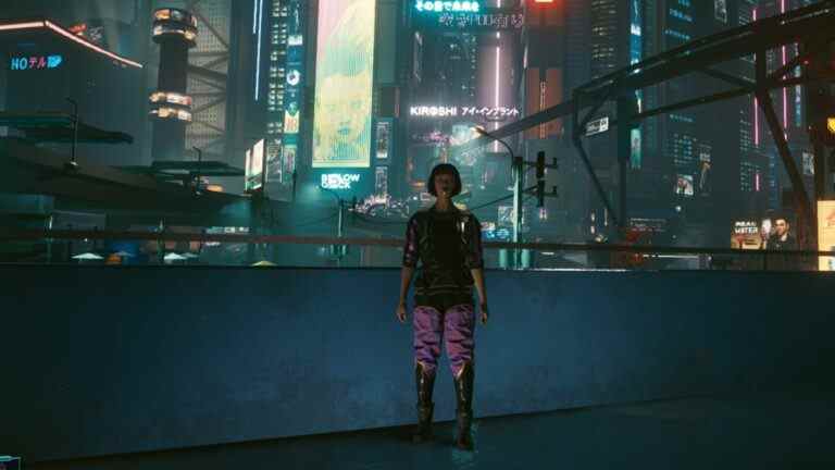 Le mod à la troisième personne de Cyberpunk 2077 donne à V des jambes effrayantes

