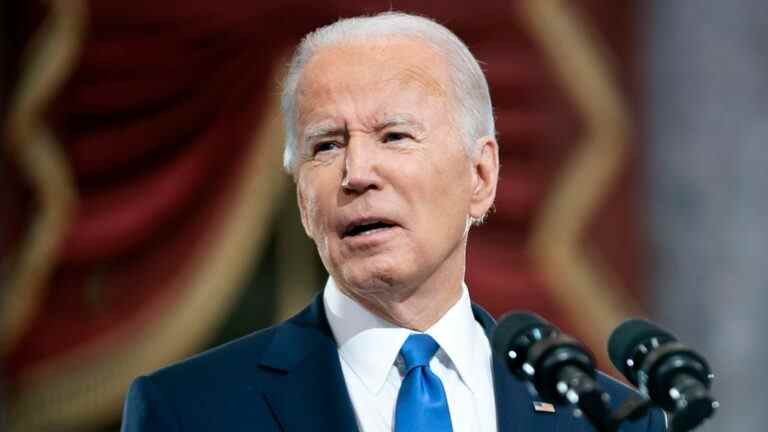 Le président Biden dénonce le projet « radical » Roe contre Wade et avertit que d'autres droits sont menacés
