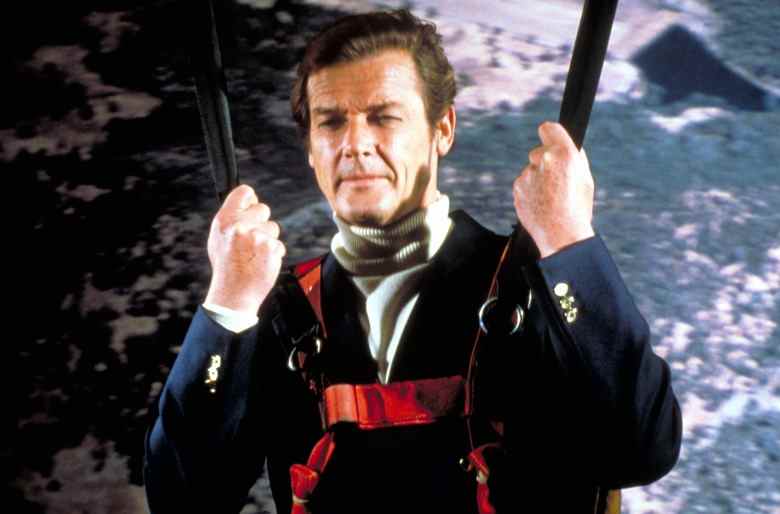 MOONRAKER, Roger Moore, 1979. (c) United Artists/ Courtesy: Everett Collection.