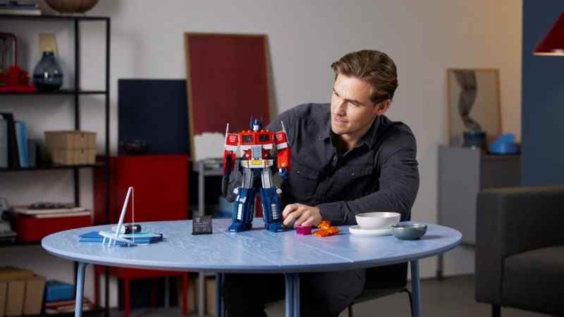 Lego Optimus Prime peut se transformer et semble être l'un des ensembles les plus cool à ce jour
