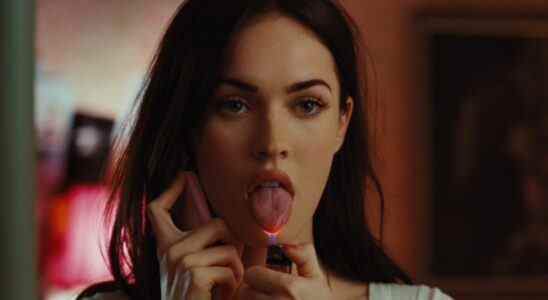 Les organisations de vampires de la vie réelle appellent à la prudence après que les rituels de consommation de sang de Megan Fox et de Machine Gun Kelly soient devenus publics