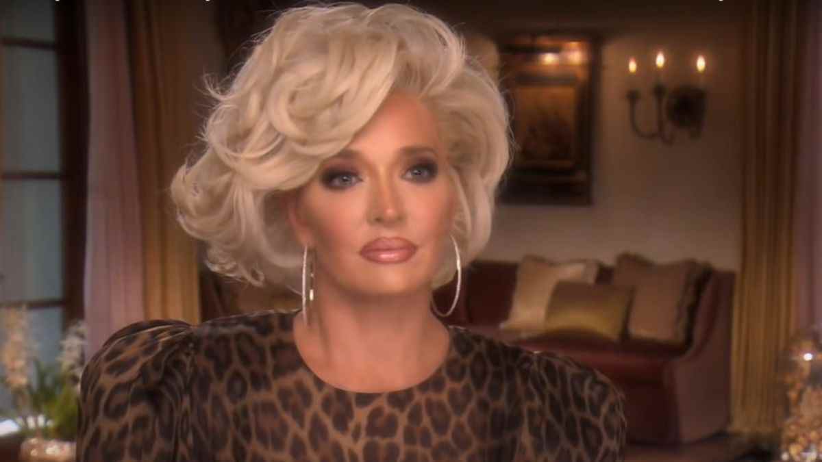 Les vraies femmes au foyer d'Erika Jayne de Beverly Hills sont désormais accusées d'avoir recherché un 