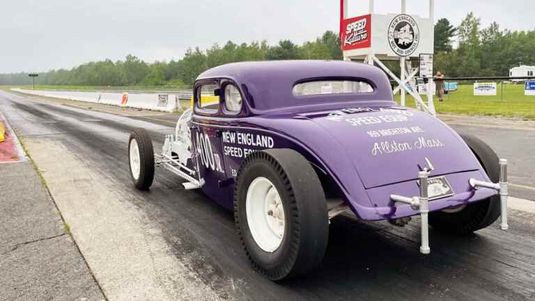 Moteurs à tête plate uniquement : courses de dragsters Hot Rod vintage des années 50 dans le Maine