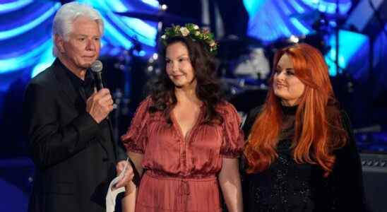 Naomi Judd célébrée en tant que "légende qui a laissé la musique country mieux qu'elle ne l'a trouvée" lors d'un service commémoratif