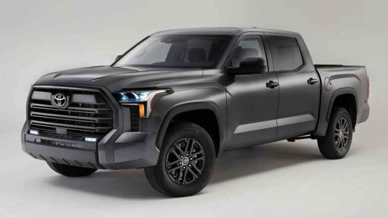 Ne riez pas, le Toyota Tundra 2023 gagne le groupe SX à bas prix