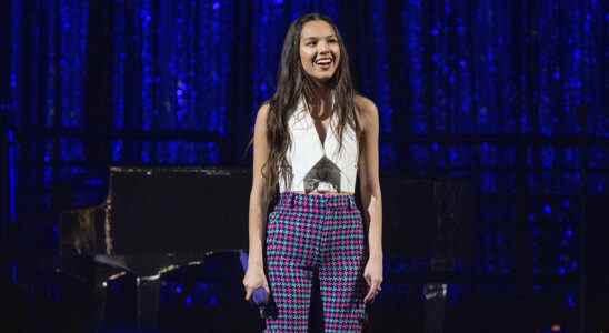 Olivia Rodrigo présente Alanis Morissette pour "You Oughta Know" au théâtre grec de LA Les plus populaires doivent être lus Inscrivez-vous aux bulletins d'information sur les variétés Plus de nos marques