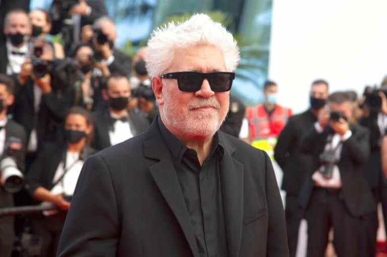 Opening Ceremony Cannes Film Festival 2021, July 6th, 2021. +++ Pedro Almodovar bei der Opening Ceremony mit der Premiere des Kinofilms Annette auf dem Festival de Cannes 2021 / 74. Internationale Filmfestspiele von Cannes im Palais des Festivals. Cannes, 06.07.2021 (Photo by ddp images/Sipa USA)(Sipa via AP Images)