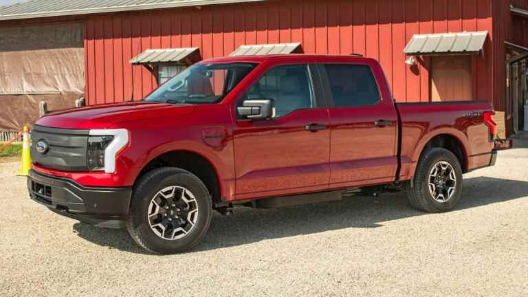 Pourquoi le Ford F-150 Lightning 2022 le plus cher n’est pas le meilleur