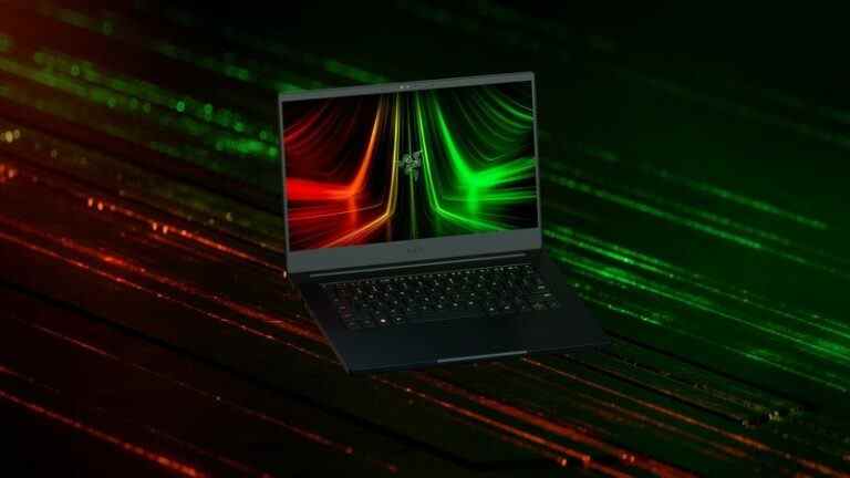 Razer Blade 14 avec AMD Ryzen 9 6900HX maintenant disponible