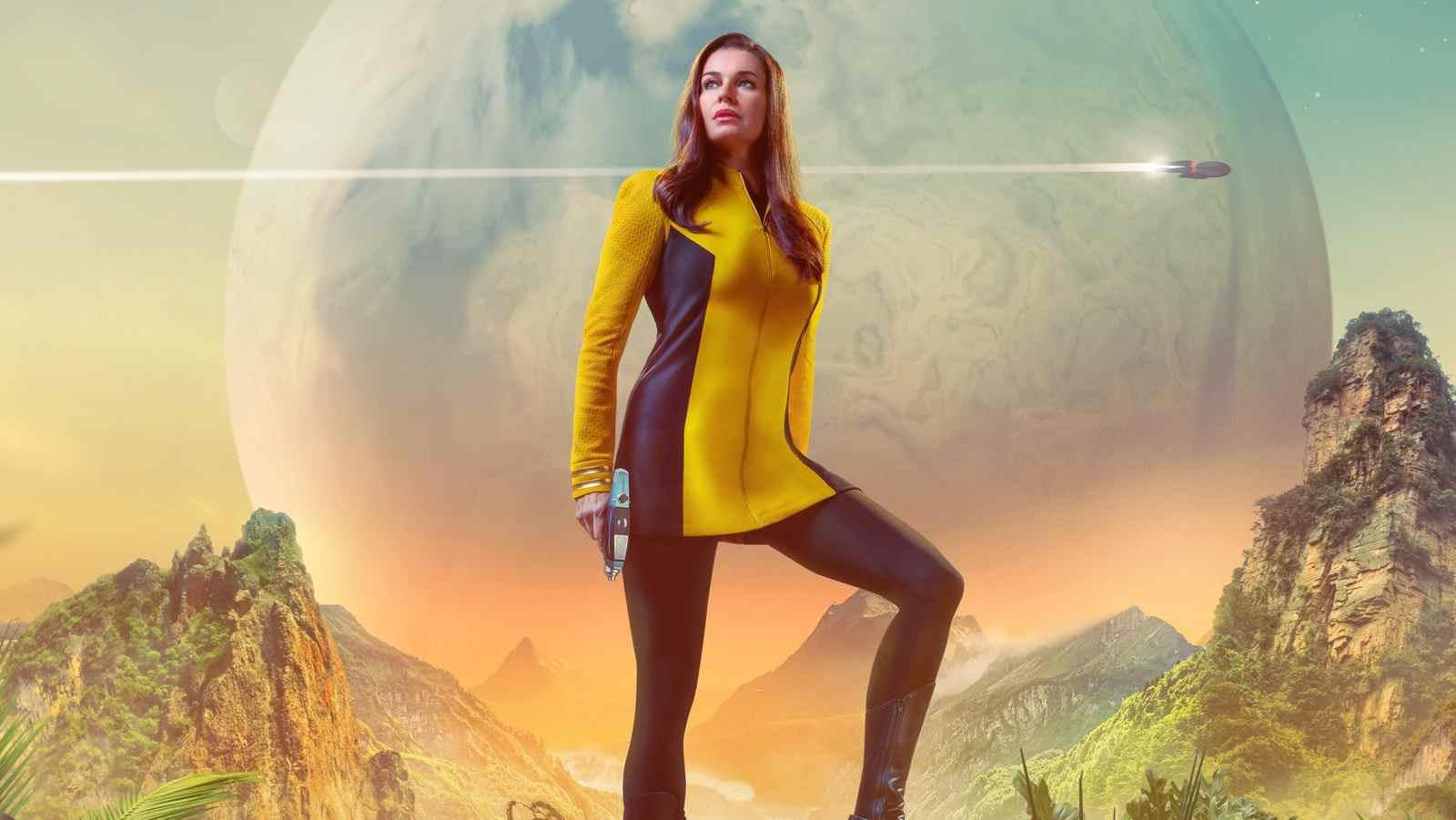 Rebecca Romijn a insisté pour porter une robe Starfleet sur Star Trek: Strange New Worlds
