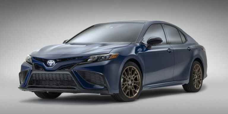 Revue, prix et spécifications de la Toyota Camry 2023