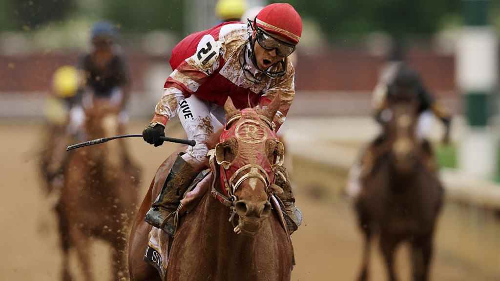 Rich Strike réussit une surprise majeure pour remporter le derby du Kentucky
