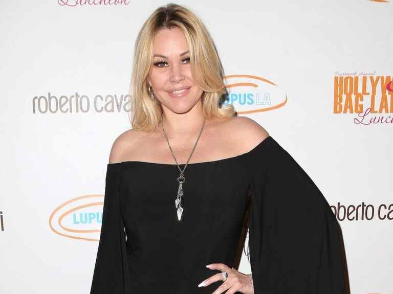 Shanna Moakler vend aux enchères sa bague de fiançailles