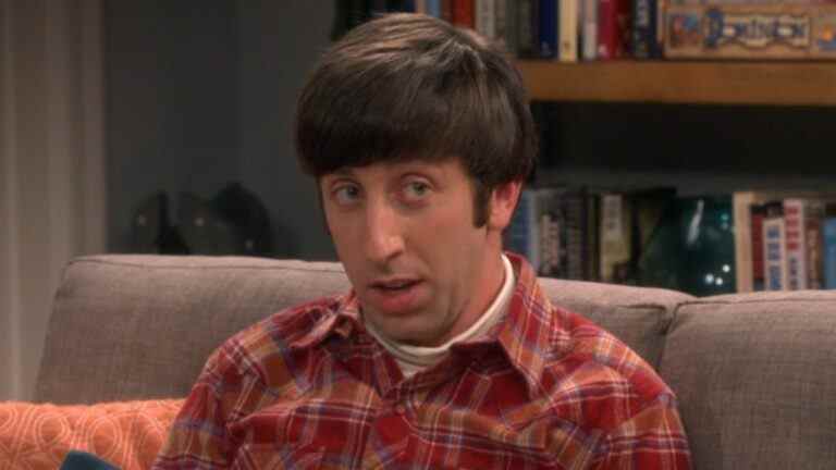 Simon Helberg de The Big Bang Theory se souvient avec hilarité des gens lui disant à quel point ils détestaient la sitcom de CBS
