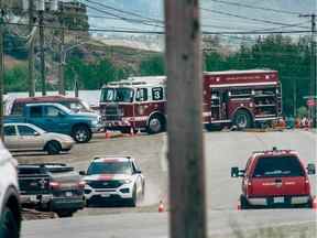 Les premiers intervenants, y compris la police, Kamloops Fire Rescue et le service d'ambulance de la Colombie-Britannique sont vus au coin de la rue Carrier et de la rue Athabasca Est dans le parc industriel de Mount Paul juste avant midi le jeudi 26 mai. Une fuite d'ammoniac a été signalée dans la zone autour 11 heures, dont huit transportés à l'hôpital. Dave Eagles / KTW