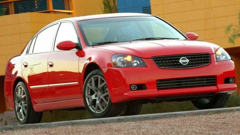 Voitures oubliées : Nissan Altima SE-R