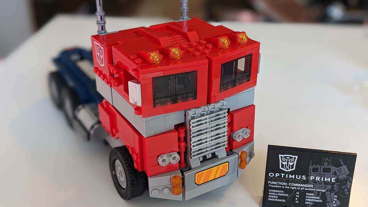 Lego Optimus Prime : combien de temps faut-il pour assembler ?
