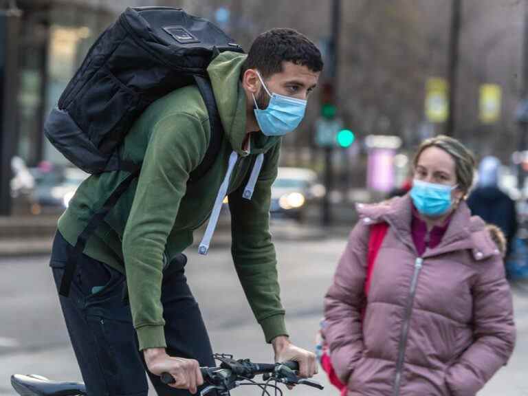 Les hospitalisations liées au COVID-19 plongent alors que le Québec signale 7 décès