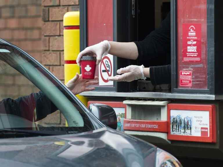 L’application Tim Hortons a suivi les mouvements en violation des lois sur la confidentialité: Watchdog